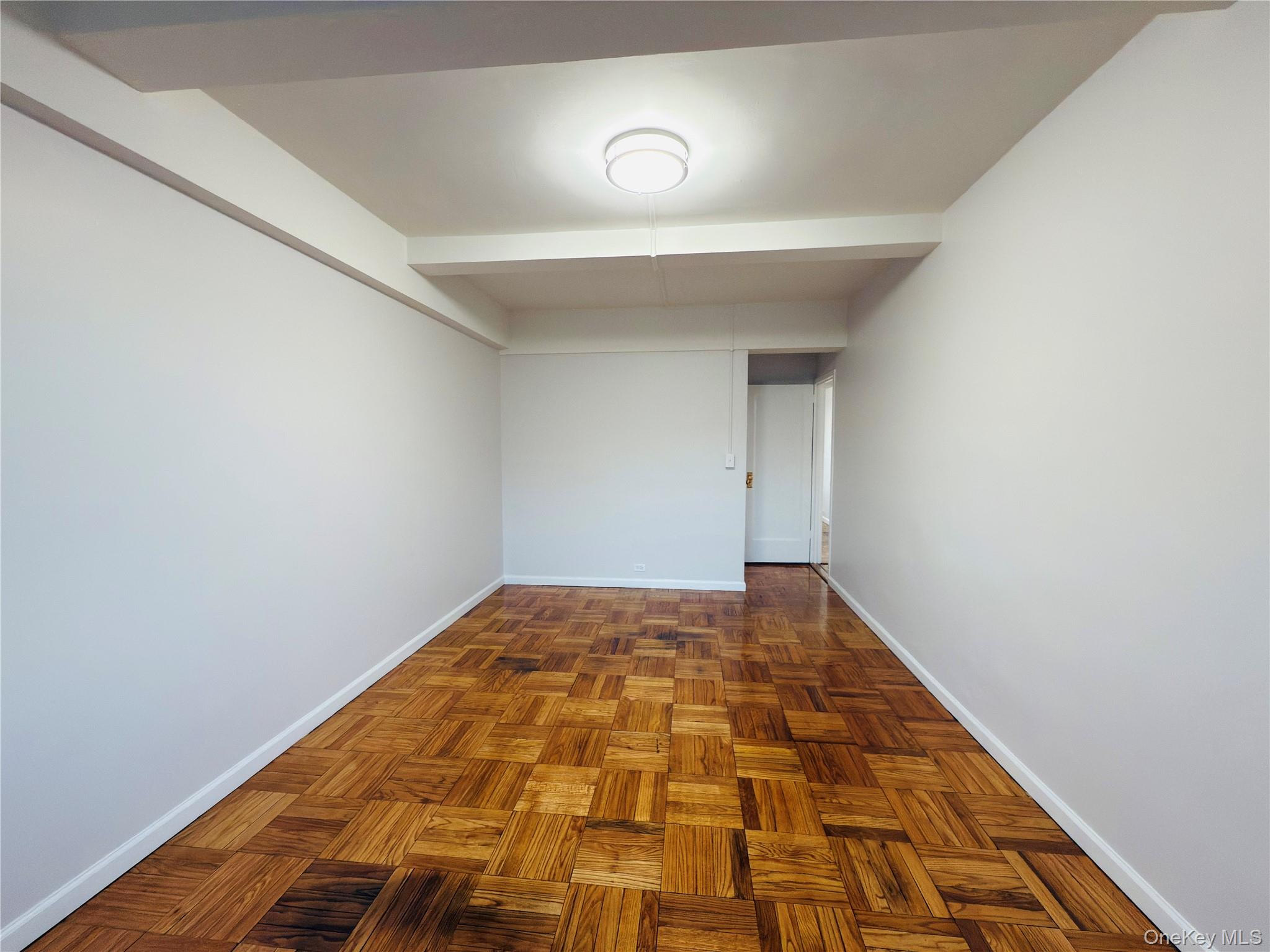 #18 photo, 1938 E Tremont Avenue, ब्रोंक्स Bronx , NY 10462