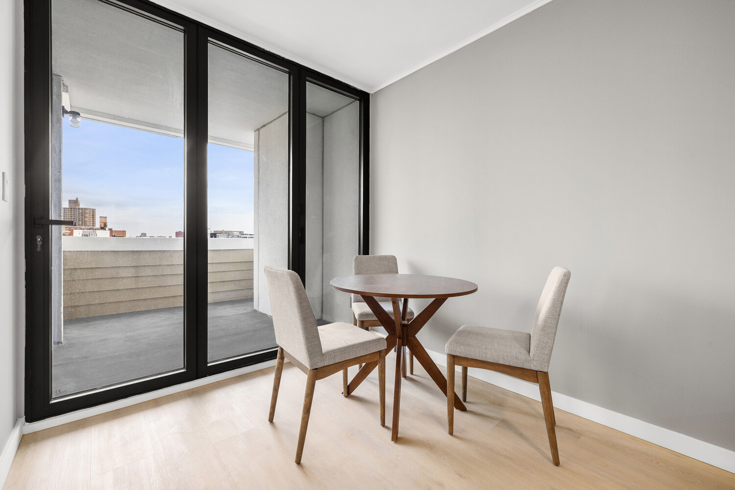 #7 photo, 537 BROOKLYN Avenue, Wingate , NY 11225