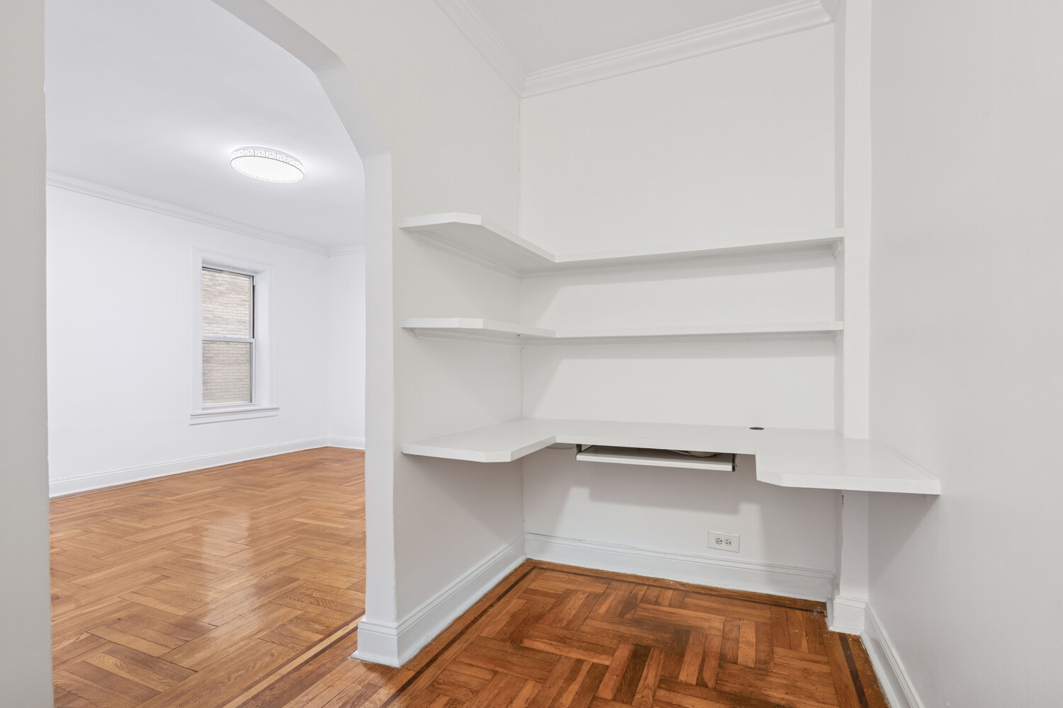 #1 photo, 811 WALTON Avenue, Concourse , NY 10451