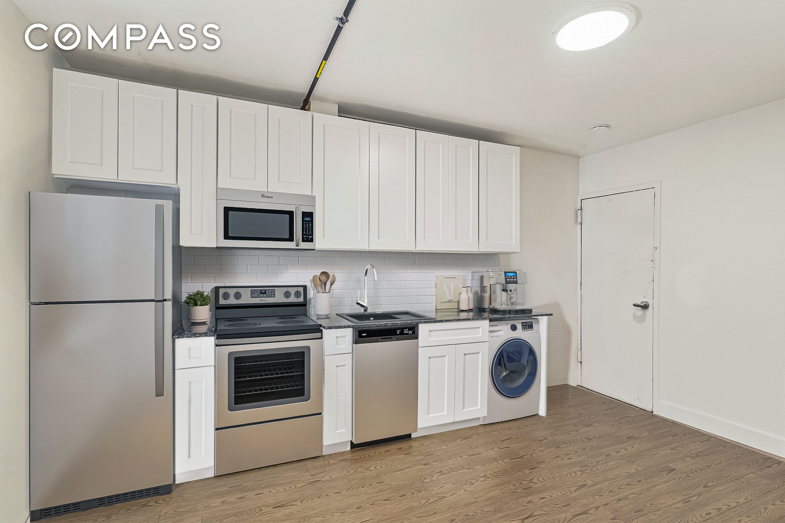 #3 photo, New York City, Манхэттен ‖ East Village , NY 10009