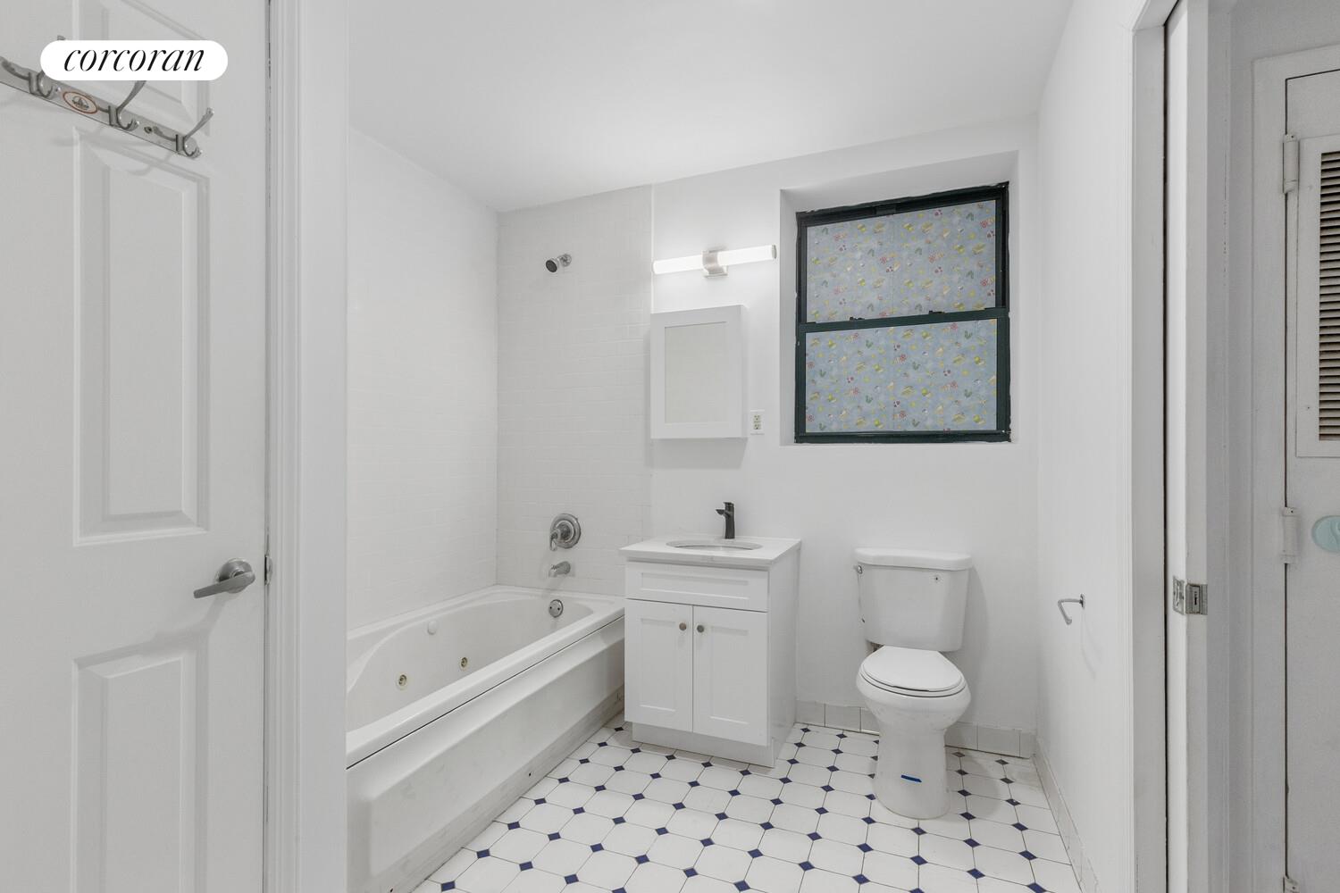 #9 photo, 555 W 149TH Street, Hamilton Heights , NY 10031