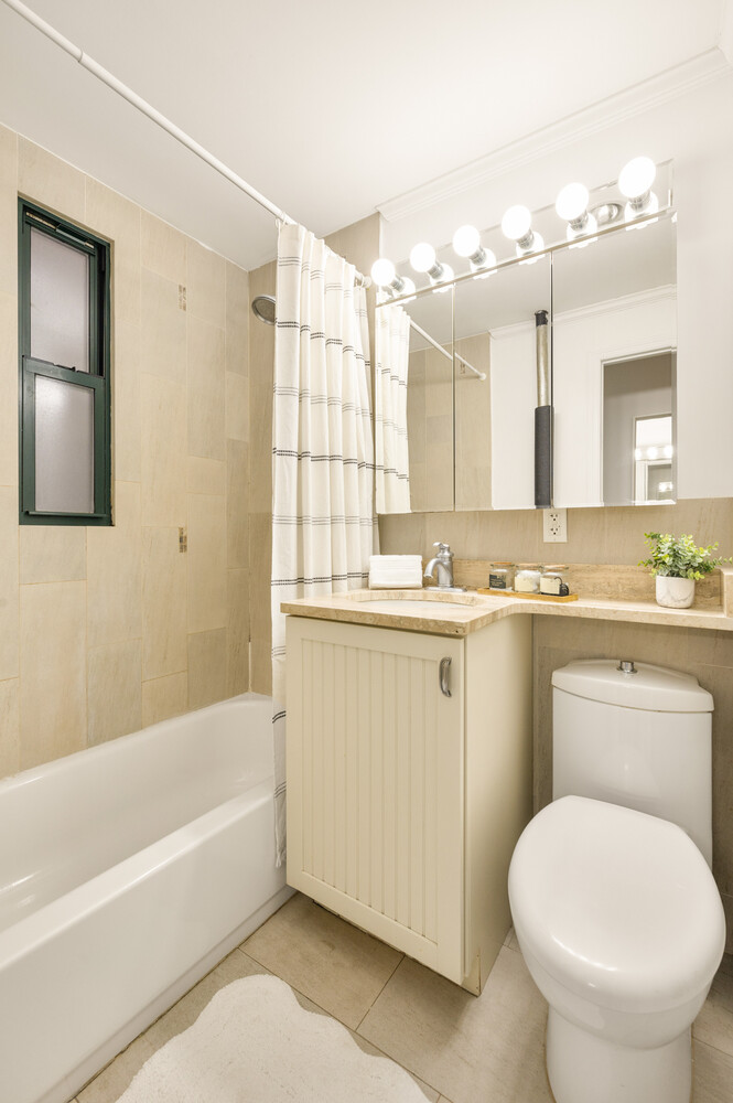 #12 photo, 88 HORATIO Street, West Village , NY 10014