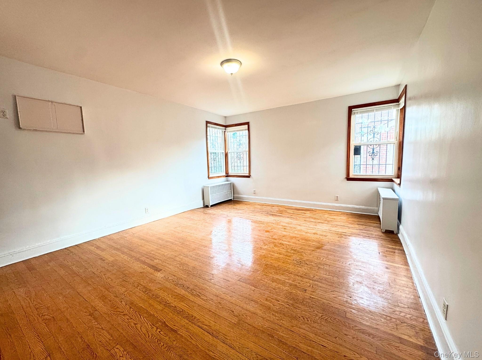 #11 photo, 62-63 Ellwell Crescent, Rego Park , NY 11374