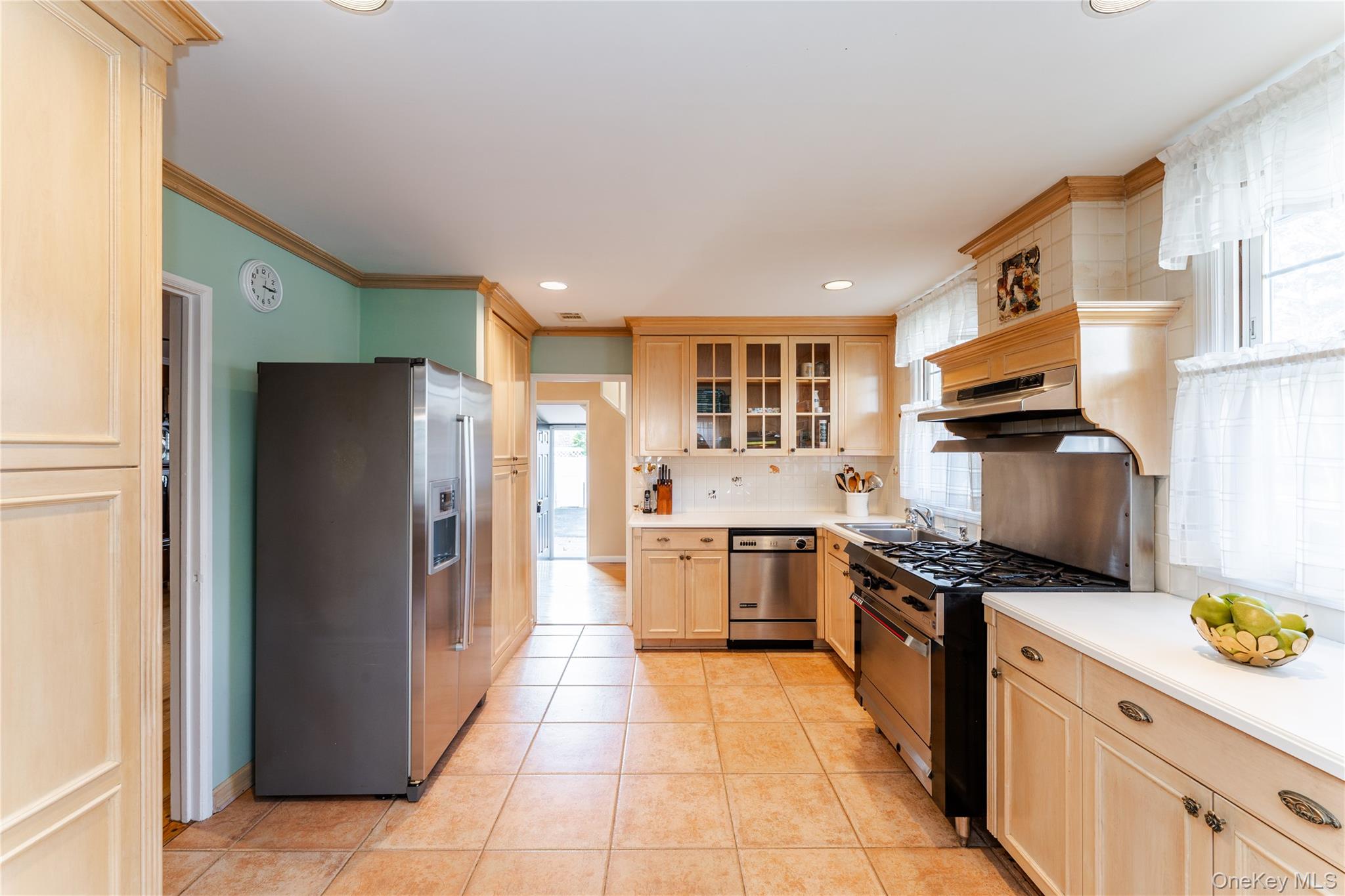 #10 photo, 16 8th Street, 长岛 Carle Place , NY 11514