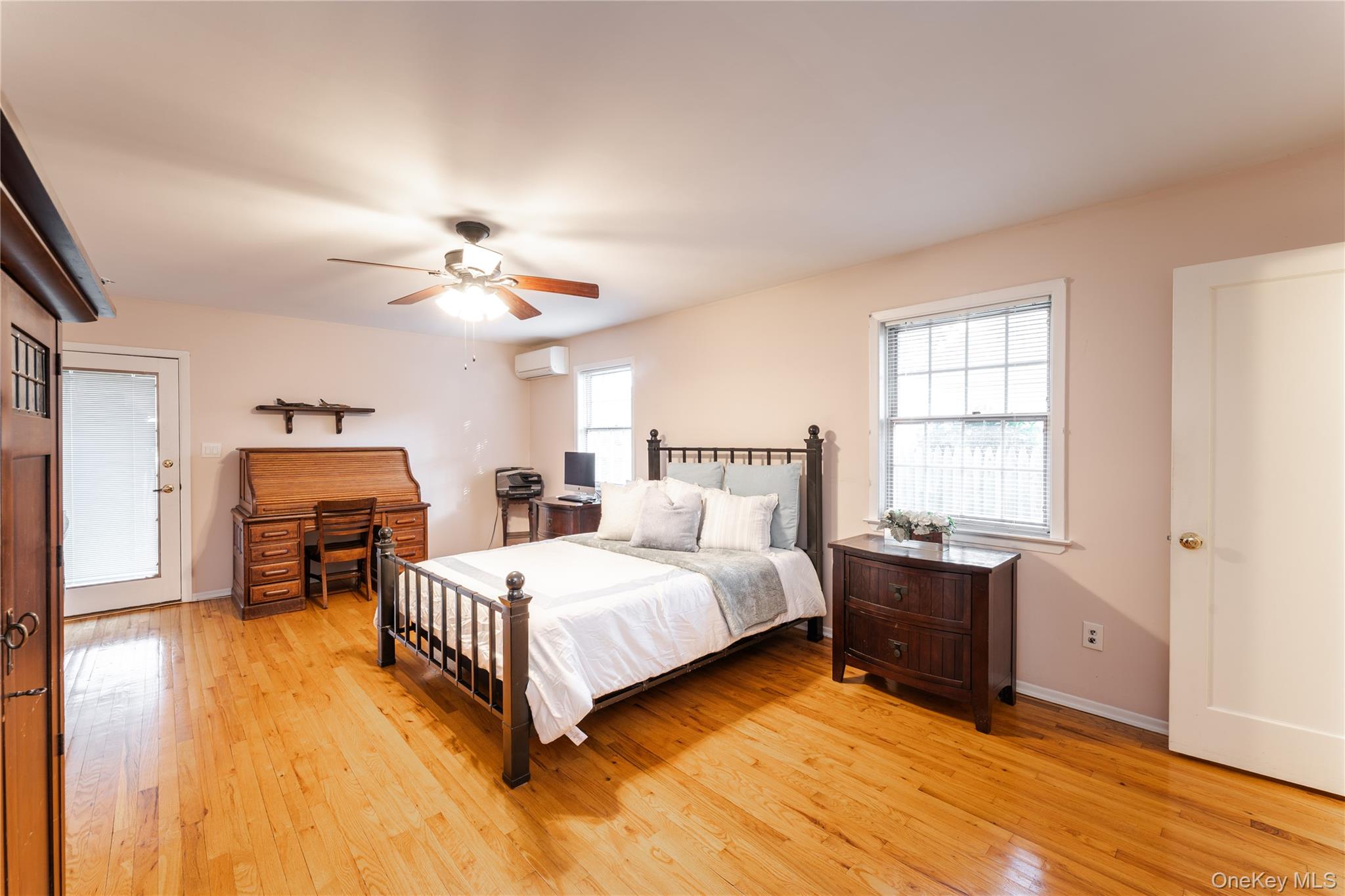#6 photo, 16 8th Street, 长岛 Carle Place , NY 11514