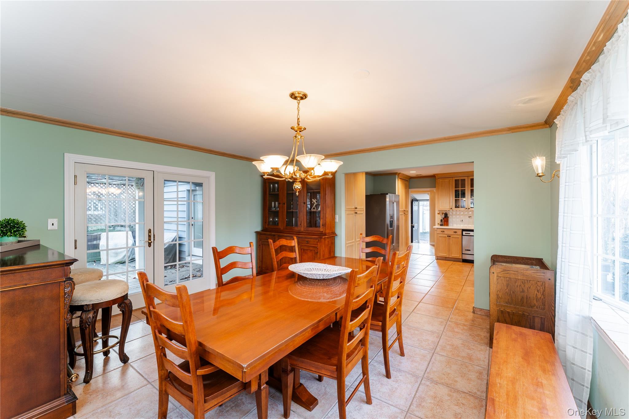 #9 photo, 16 8th Street, 长岛 Carle Place , NY 11514