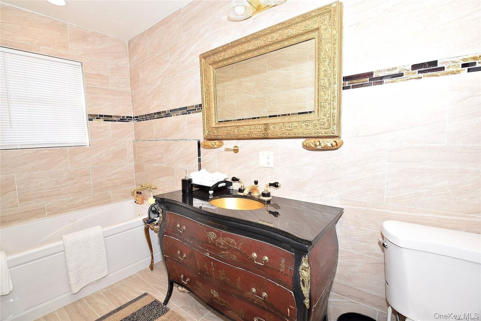 #7 photo, 3434 Colony Drive, Baldwin , NY 11510