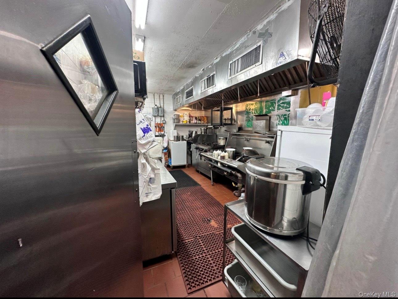 #2 photo, 173 E 99th. Street E 99th Street, Манхэттен ‖ New York (Manhattan) , NY 10029