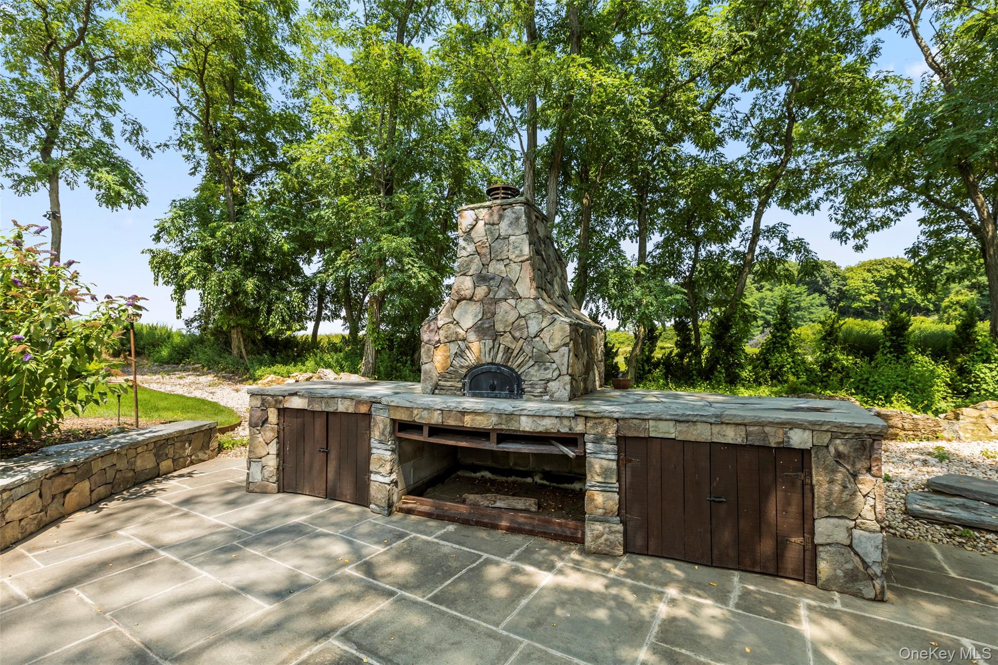 #16 photo, 16 Old Field Woods Road, Setauket , NY 11733