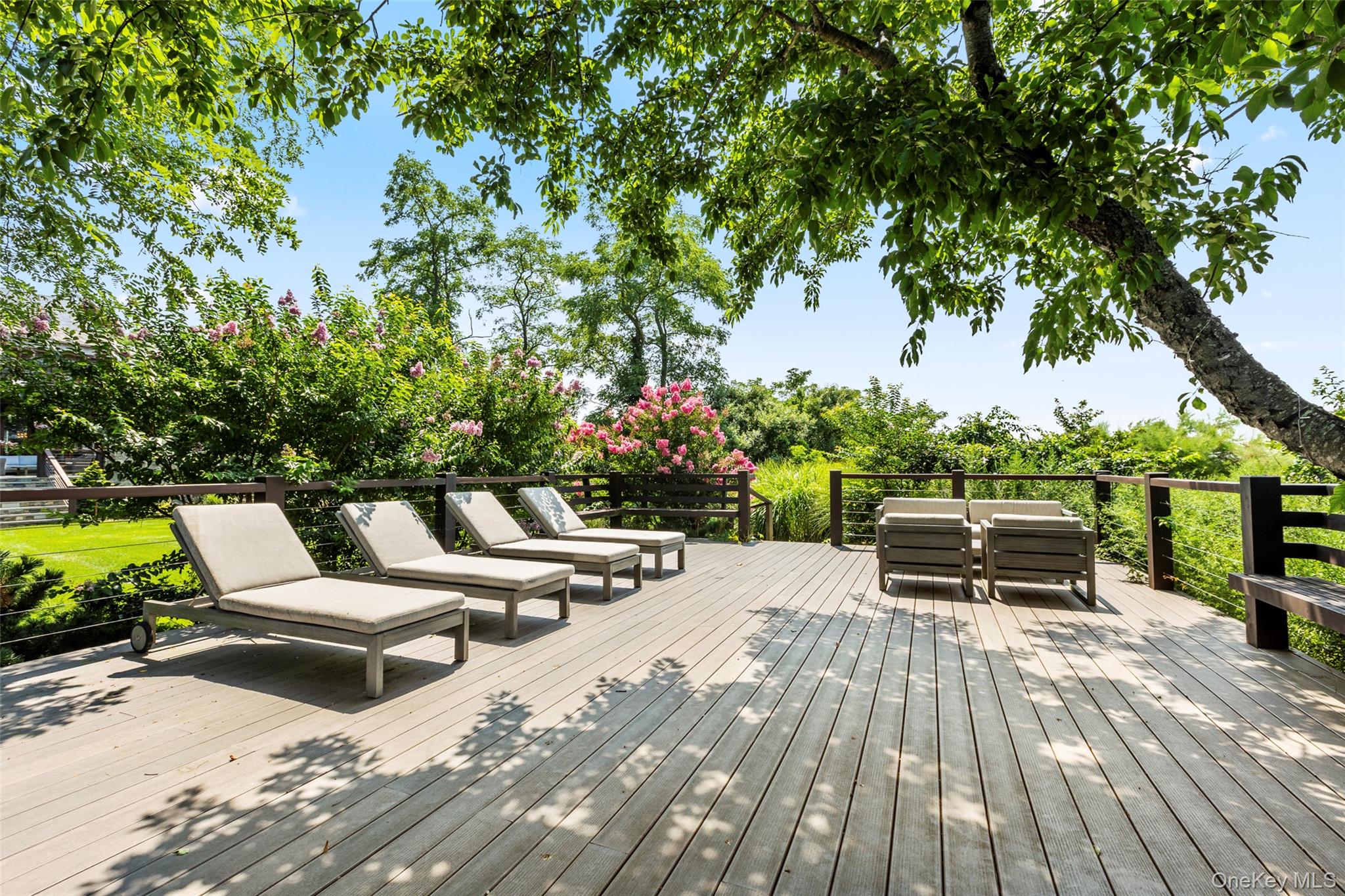 #19 photo, 16 Old Field Woods Road, Setauket , NY 11733