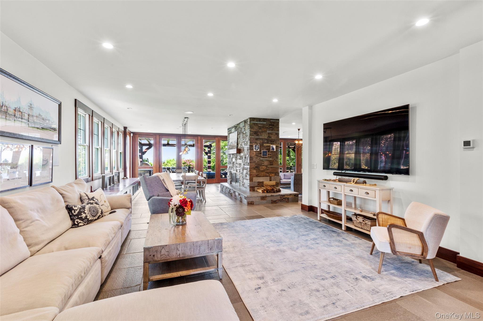 #5 photo, 16 Old Field Woods Road, Setauket , NY 11733