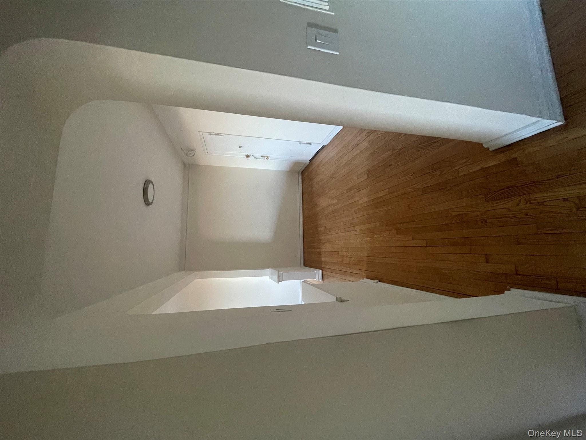 #18 photo, 118-14 83rd Avenue, 뉴욕퀸즈 Kew Gardens , NY 11415