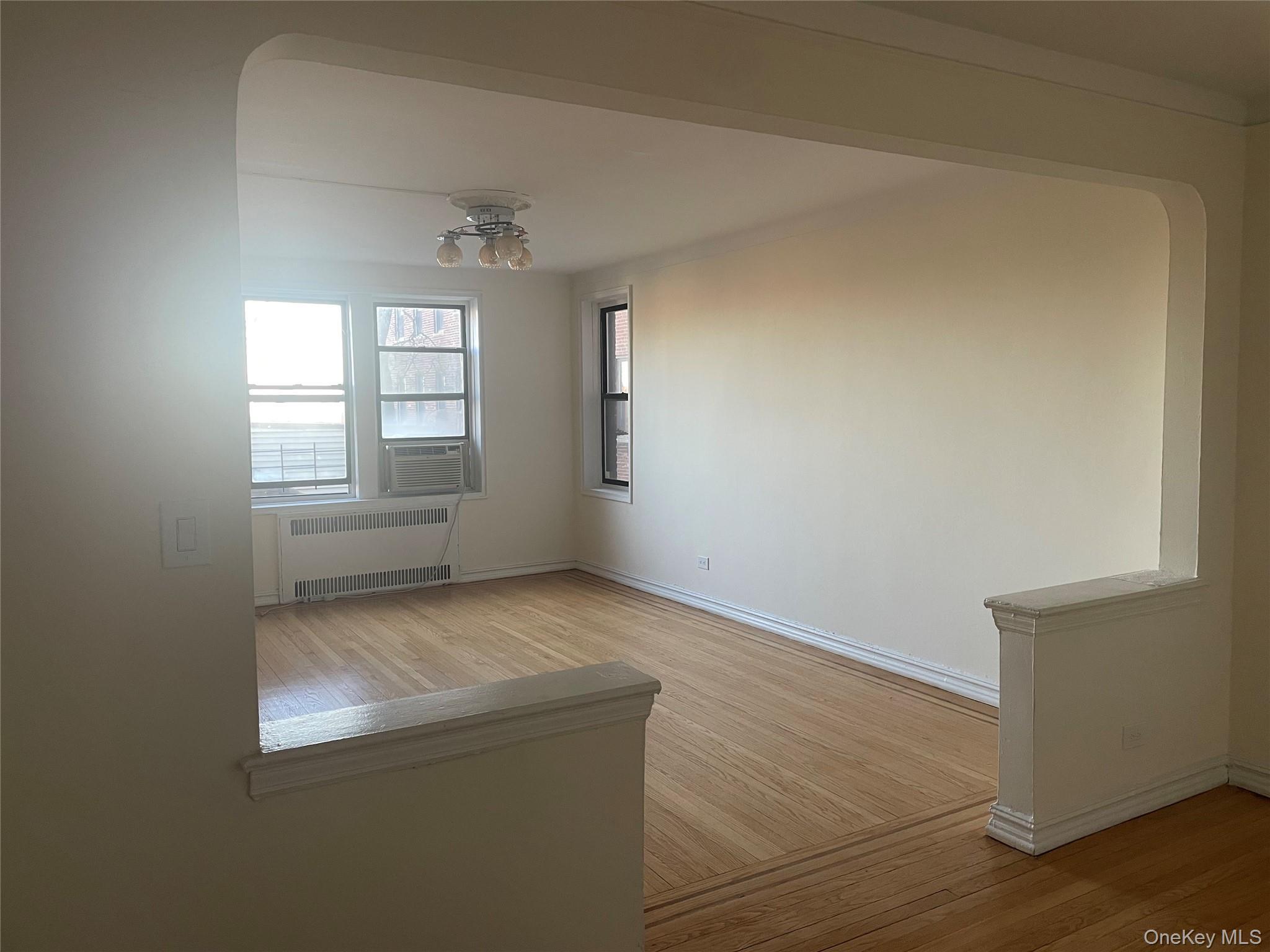 #2 photo, 118-14 83rd Avenue, 뉴욕퀸즈 Kew Gardens , NY 11415