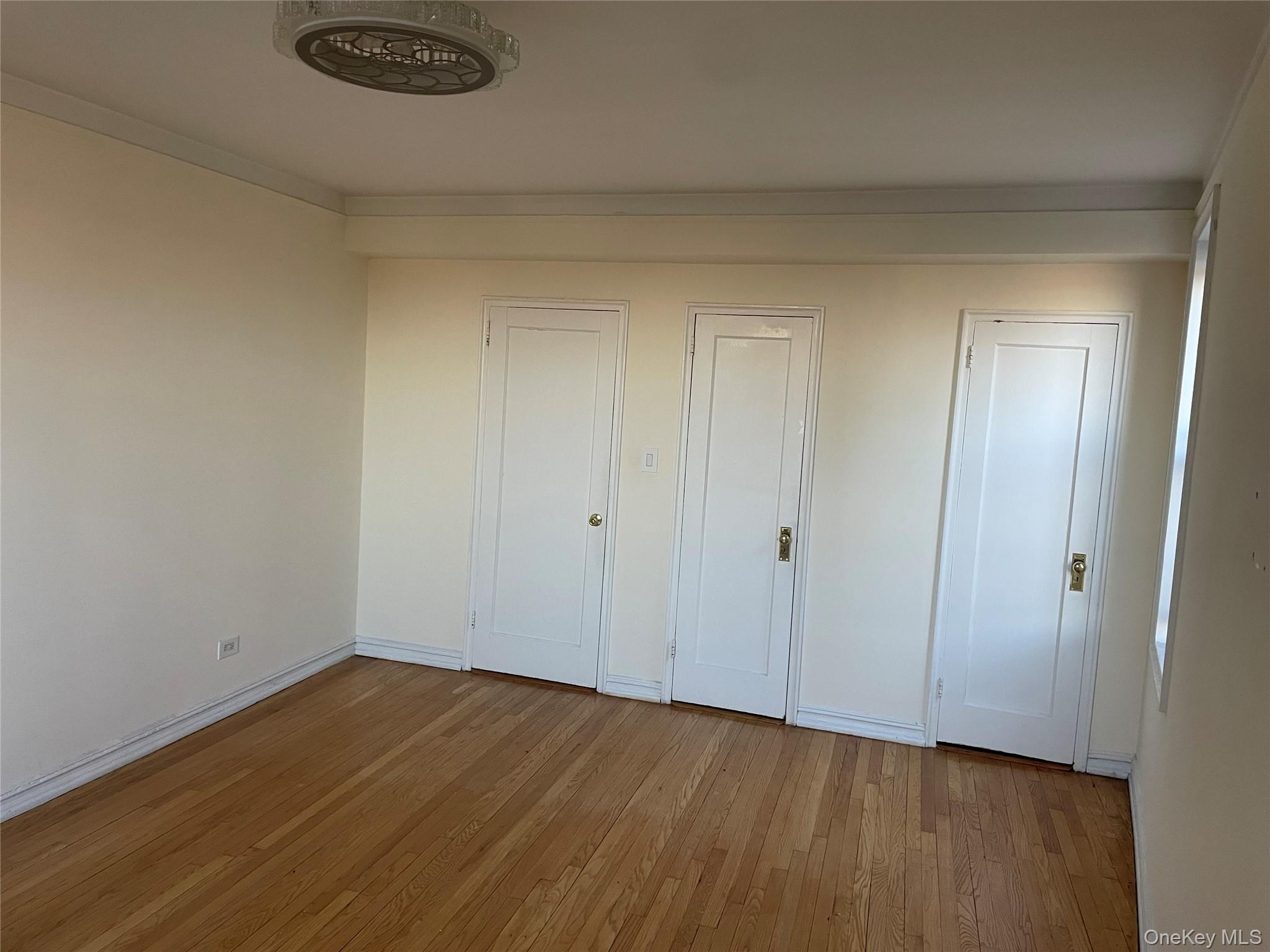 #7 photo, 118-14 83rd Avenue, 뉴욕퀸즈 Kew Gardens , NY 11415