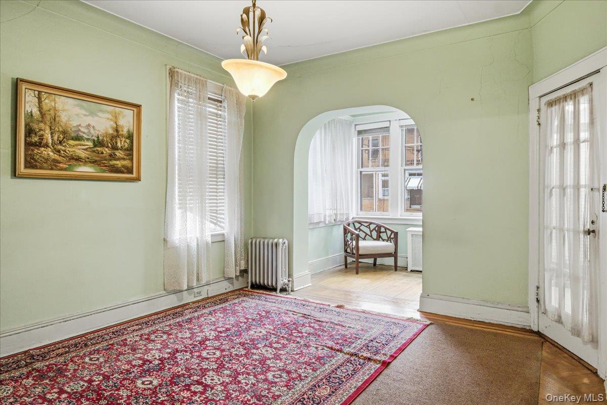 #5 photo, 6034 Linden Street, Куинс ‖ Ridgewood , NY 11385