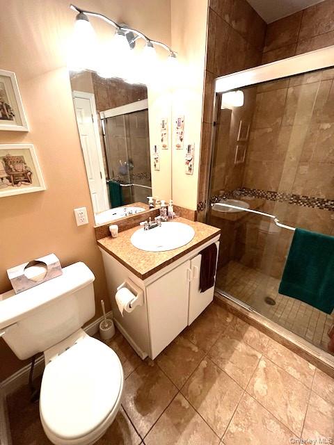 #15 photo, 566 Birchwood Park Drive, Middle Island , NY 11953