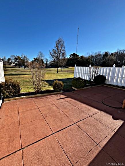 #4 photo, 566 Birchwood Park Drive, Middle Island , NY 11953