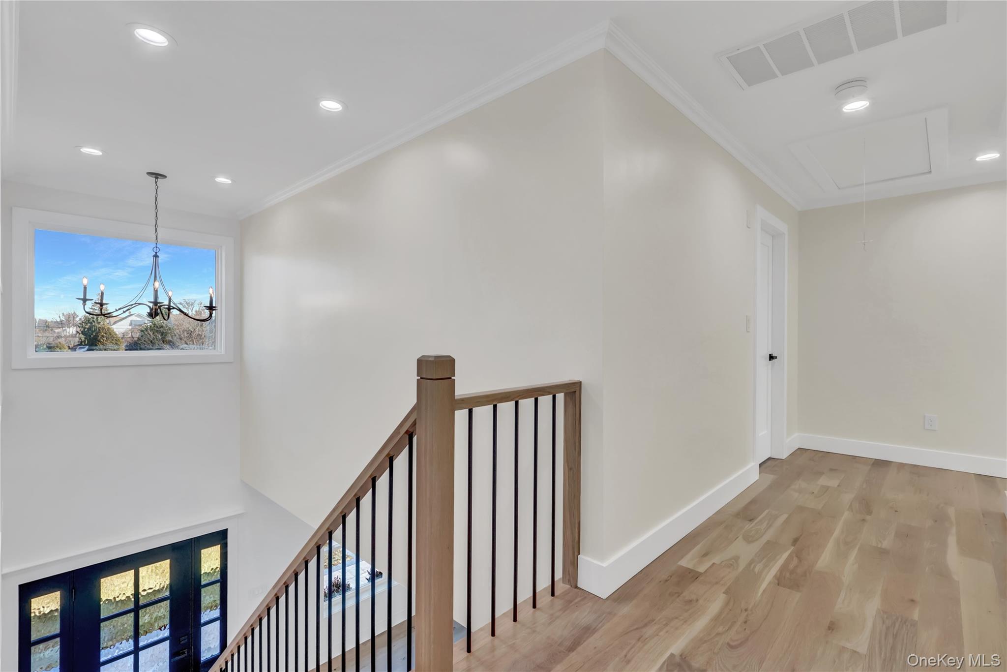 #19 photo, 12 Dahlia Lane, Wantagh , NY 11793