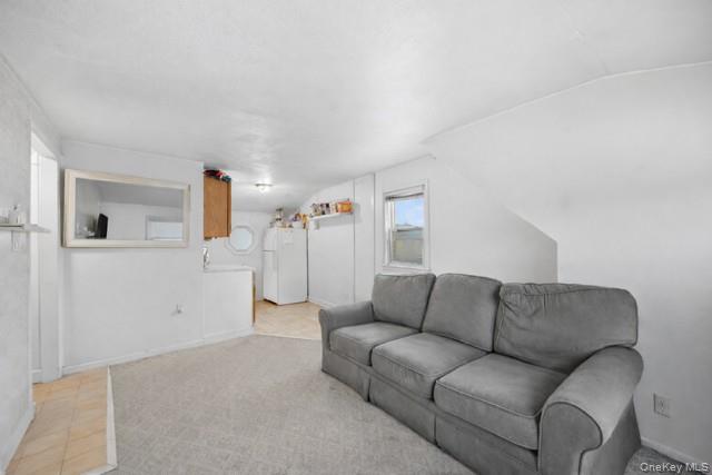 #15 photo, 7 East Court, Bethpage , NY 11714