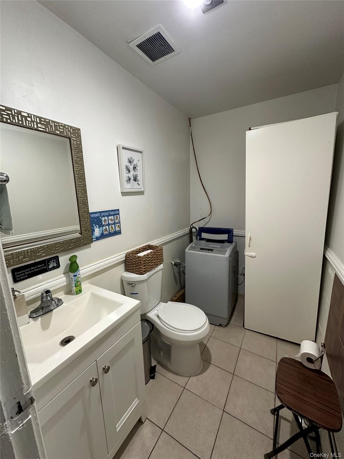 #12 photo, 120 Jackson Avenue, Syosset , NY 11791