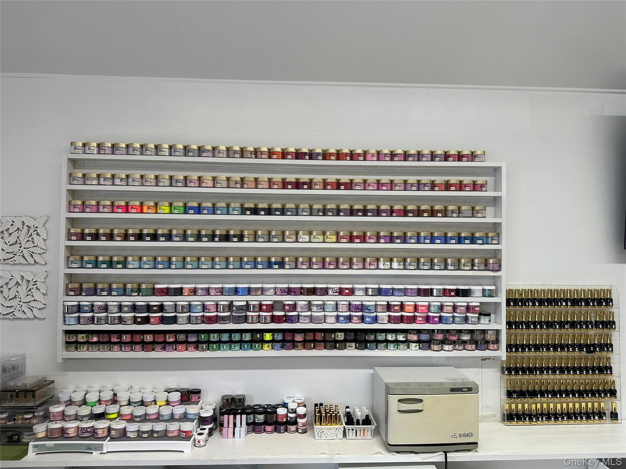 #7 photo, 120 Jackson Avenue, Syosset , NY 11791