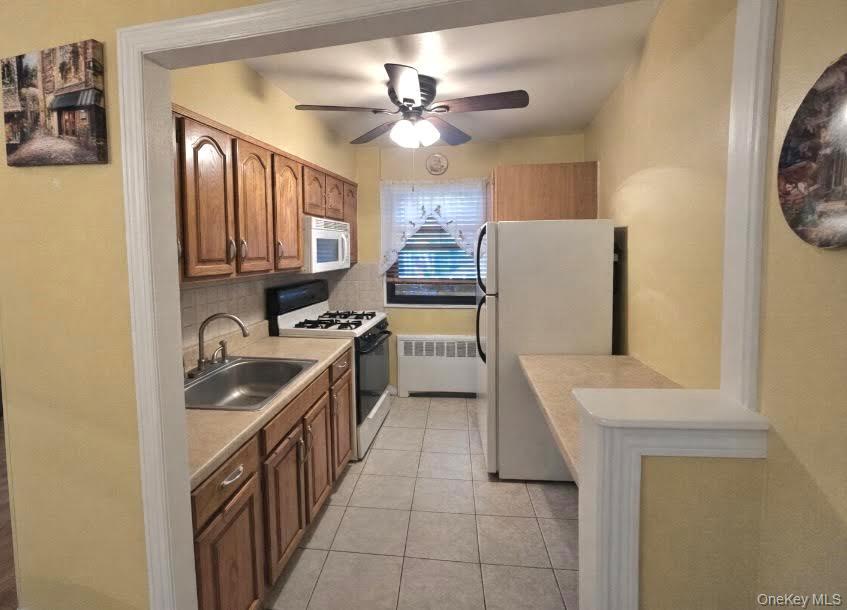 #5 photo, 155-45 81 St. 81, Howard Beach , NY 11414