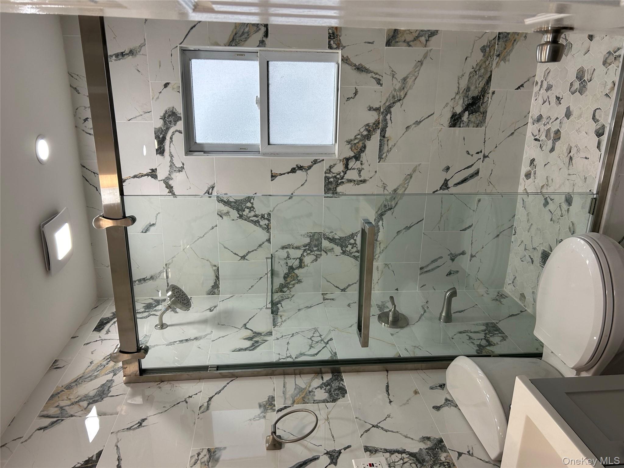 #7 photo, 42 Princeton Street, नासाउ काउंटी Valley Stream , NY 11580