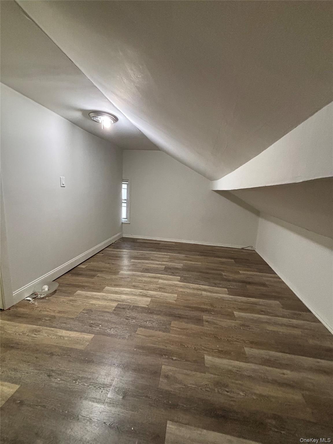 #7 photo, 10227 129th St, Richmond Hill S. , NY 11419