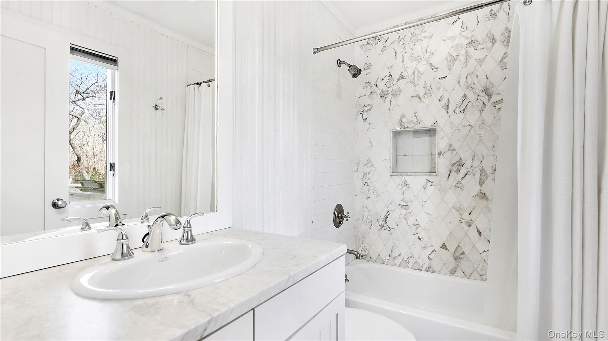 #6 photo, 159 Woodbine Drive, سوفولك East Hampton , NY 11937