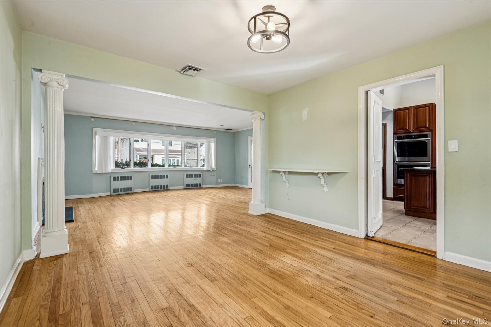 #12 photo, 15 Baylis Place, Lynbrook , NY 11563