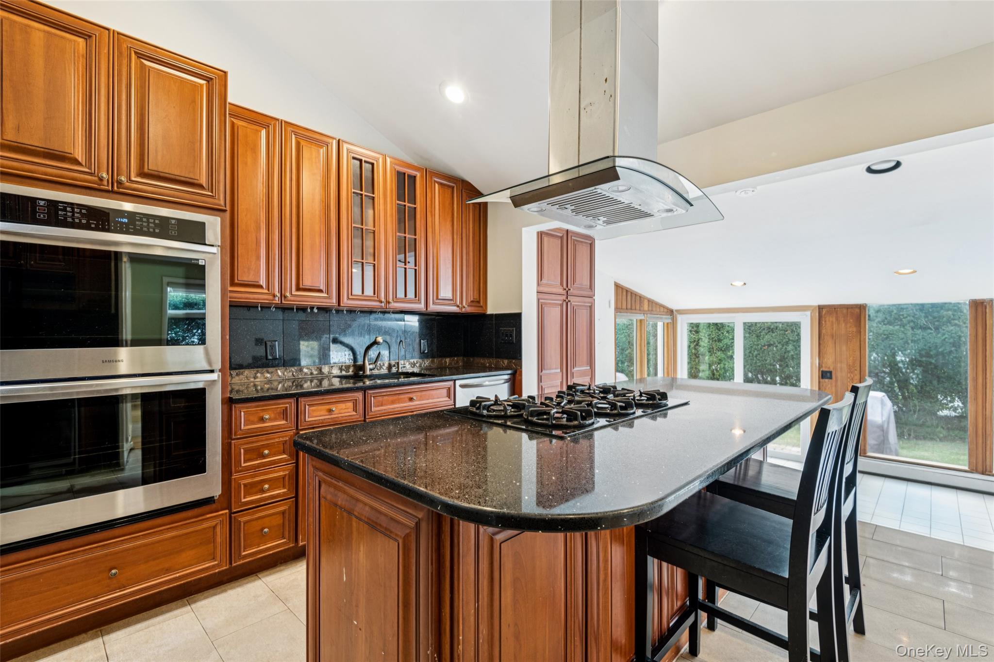 #14 photo, 15 Baylis Place, Lynbrook , NY 11563