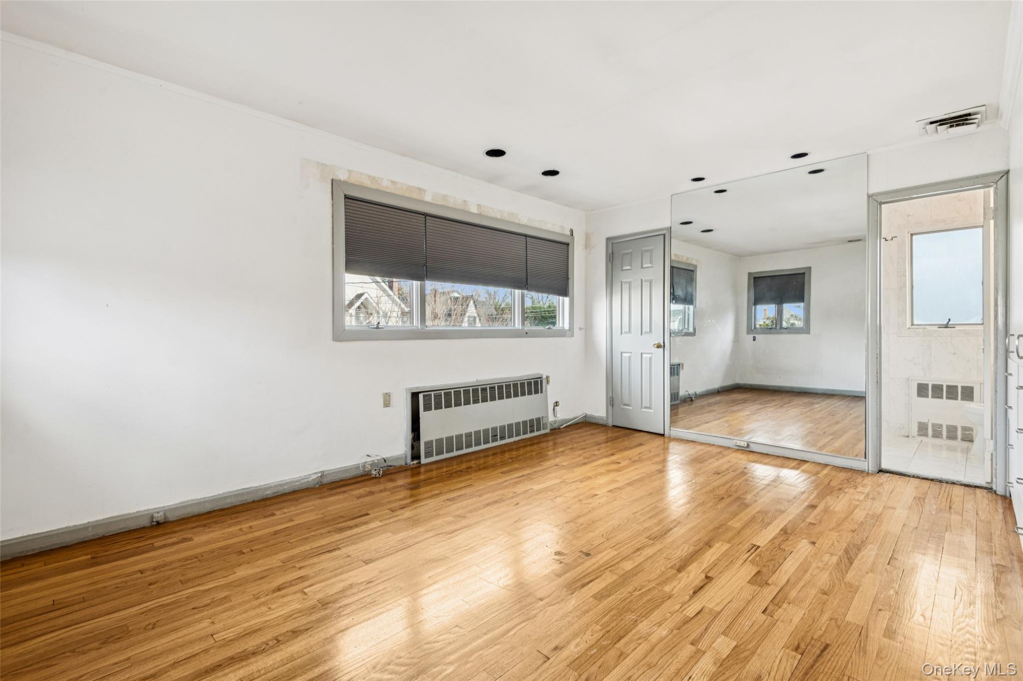 #19 photo, 15 Baylis Place, Lynbrook , NY 11563