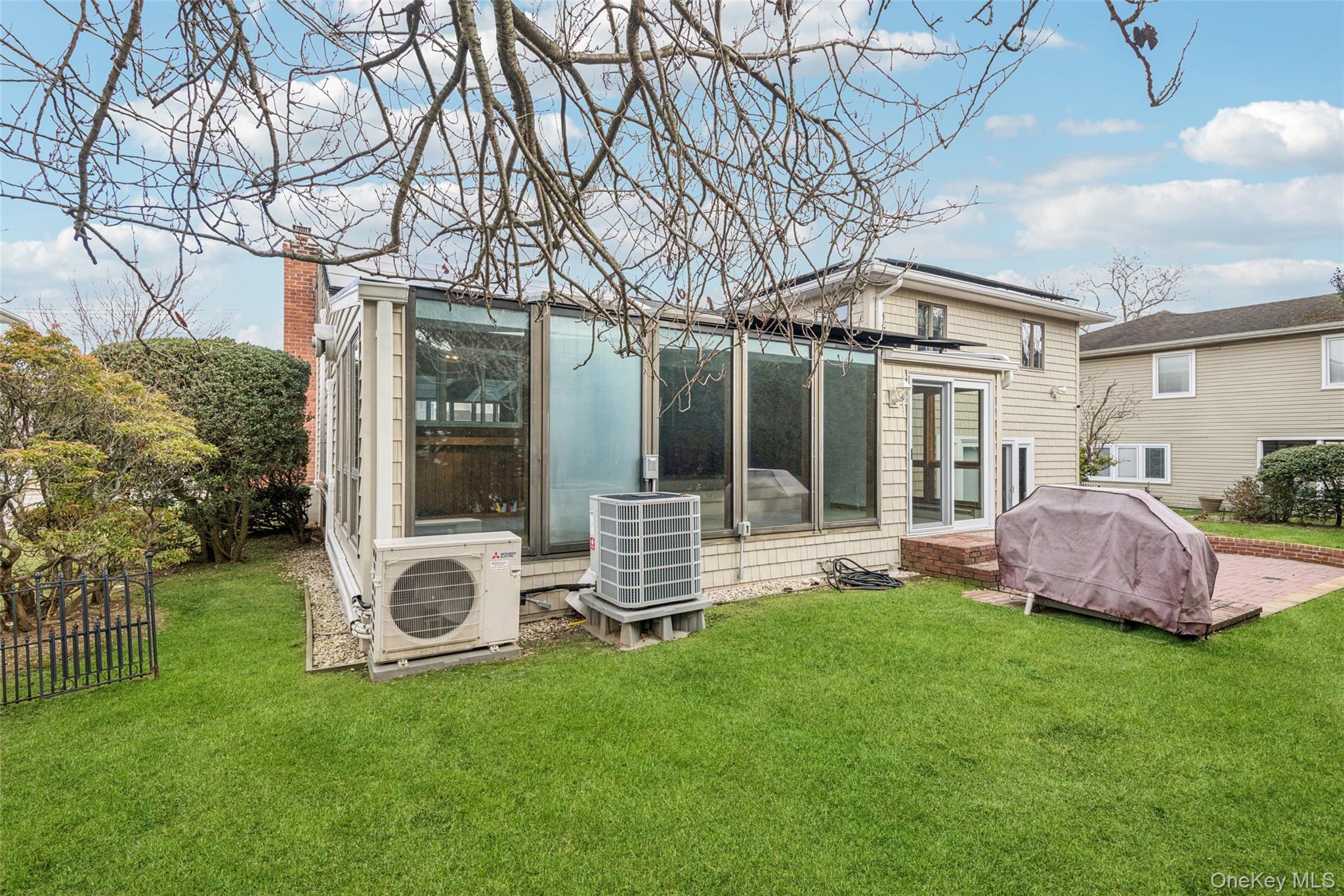 #5 photo, 15 Baylis Place, Lynbrook , NY 11563