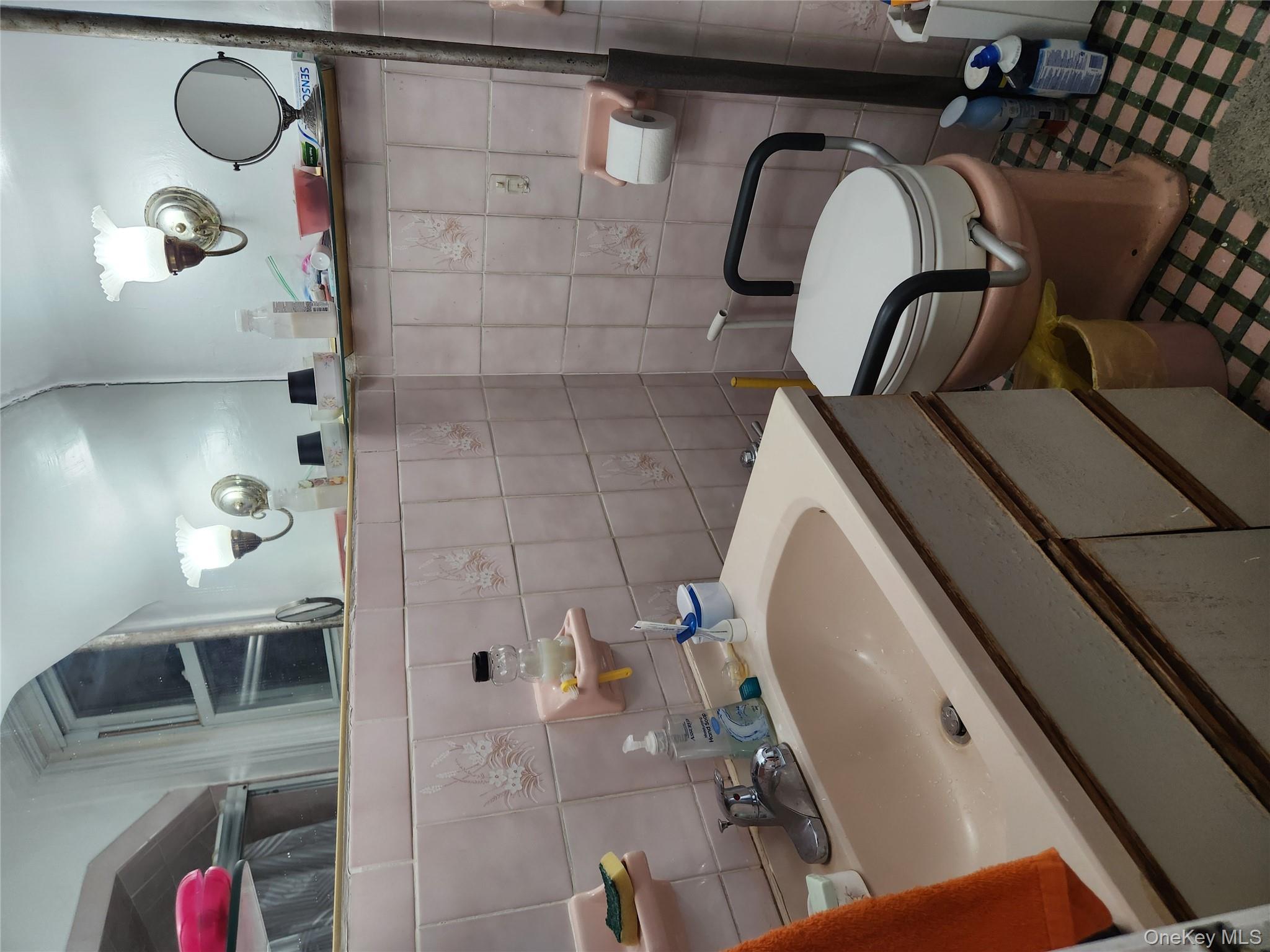 #13 photo, 904 E 54th Street, Brooklyn , NY 11234