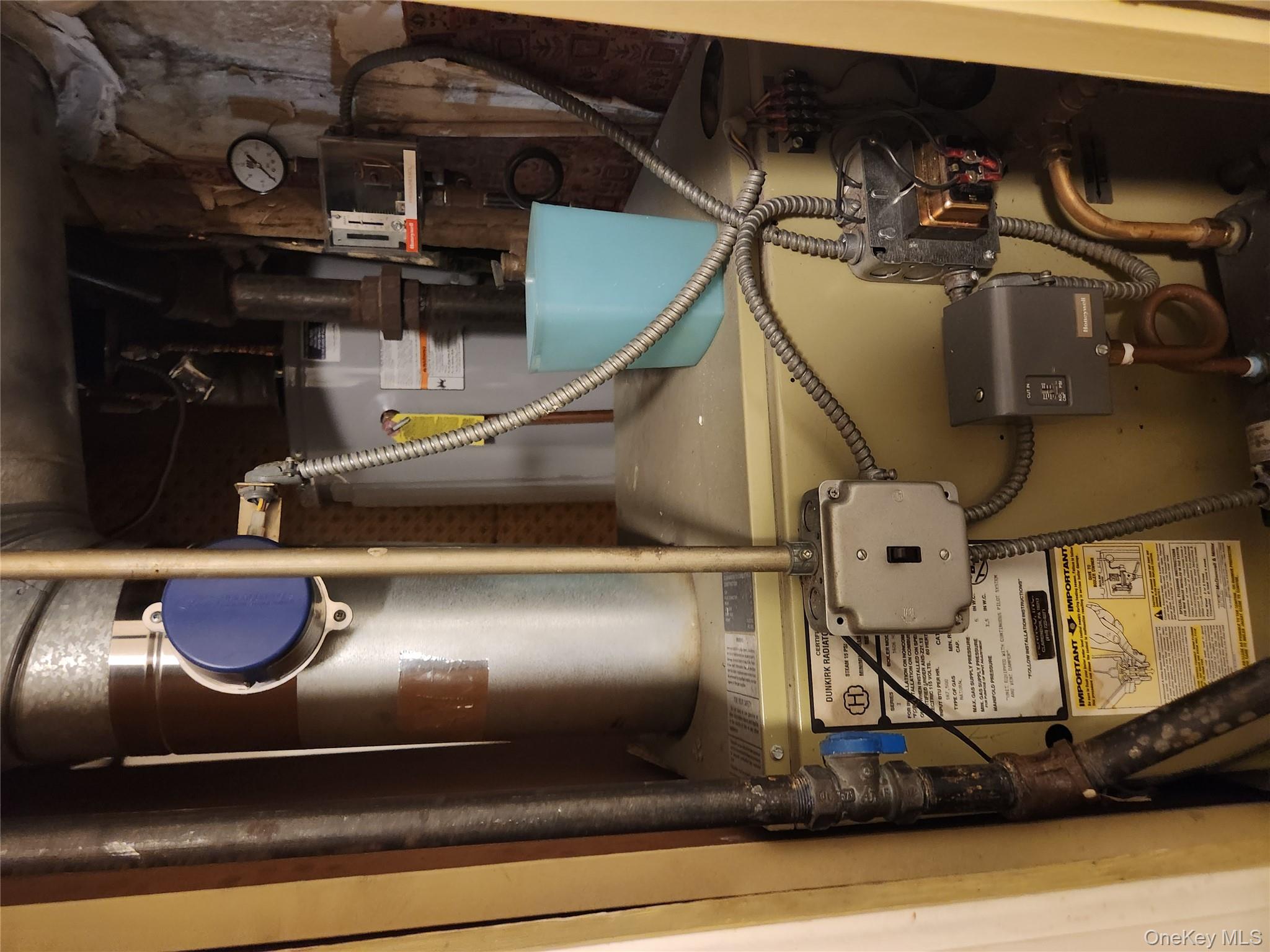 #20 photo, 904 E 54th Street, Brooklyn , NY 11234