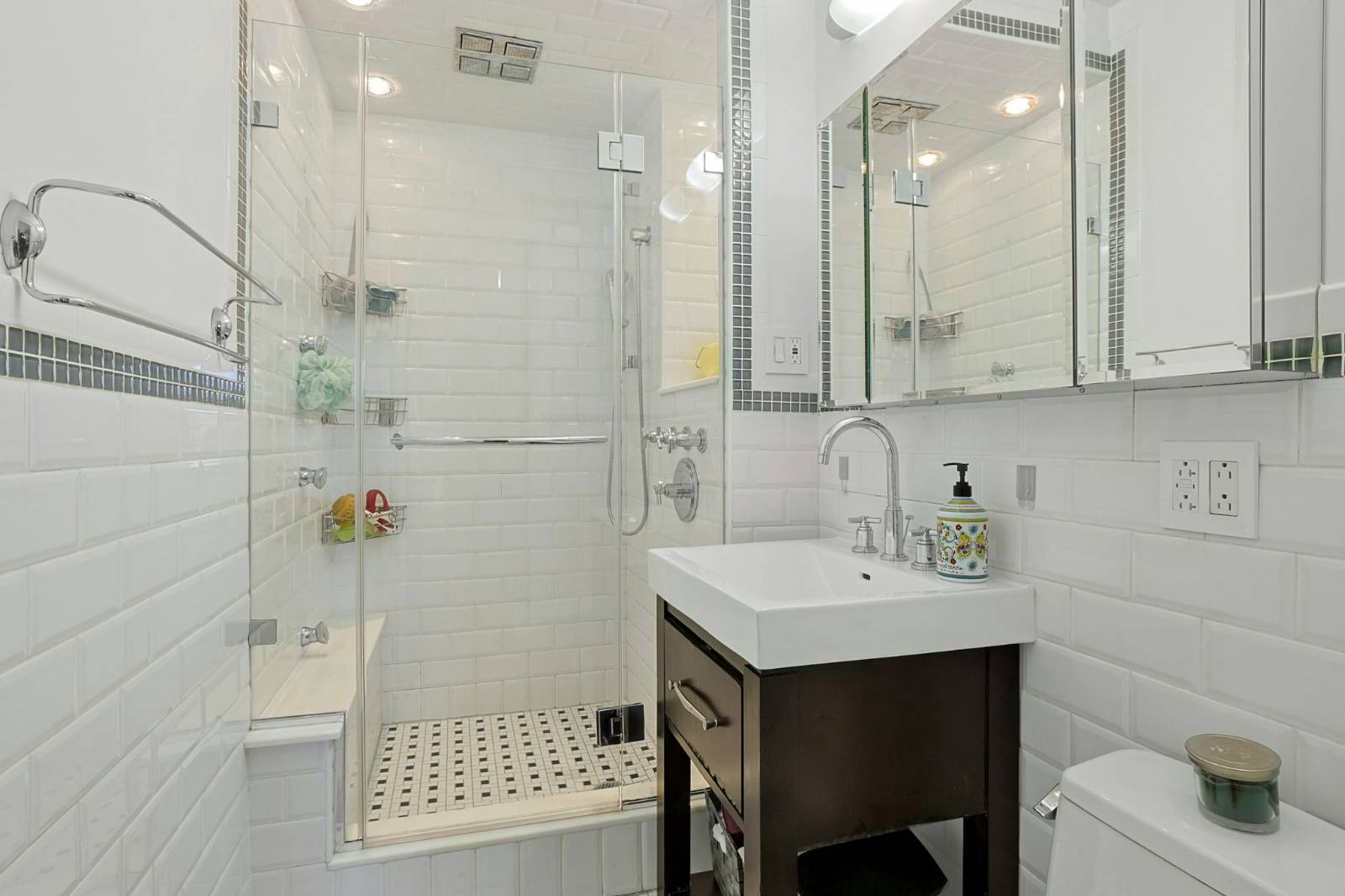 #16 photo, 5601 Riverdale Avenue, #4O, North Riverdale , NY 10471