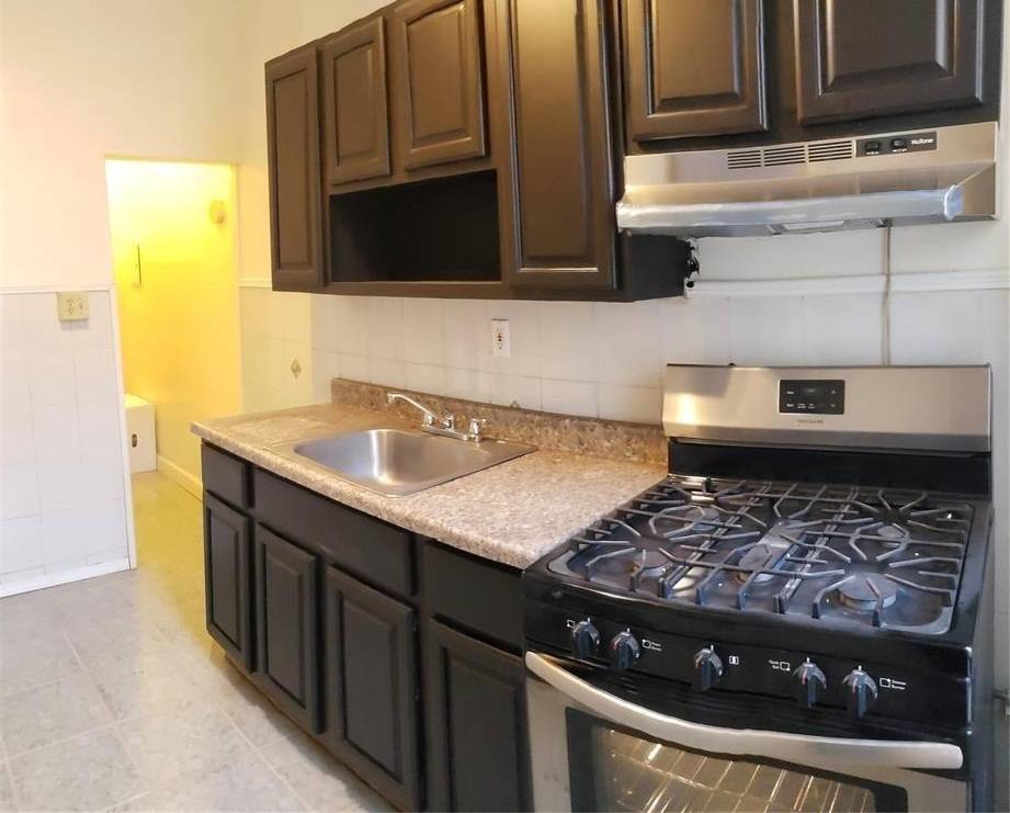 #2 photo, 6819 3rd Ave, Bay Ridge , NY 11220