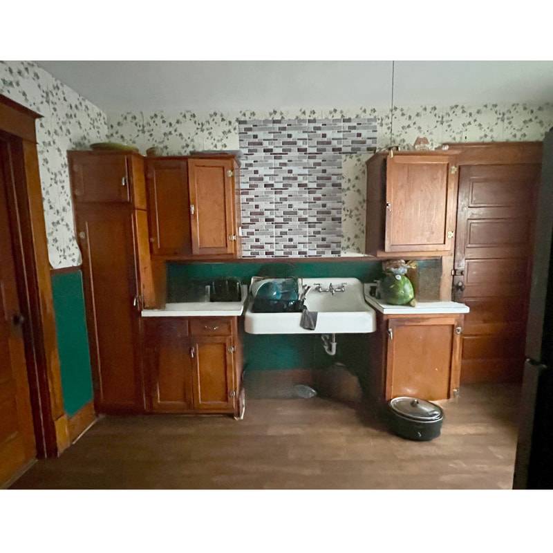 #20 photo, 18 W Eighth Avenue, Gloversville , NY 12078