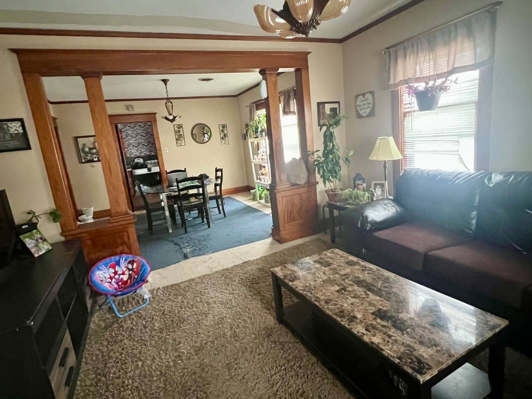 #21 photo, 18 W Eighth Avenue, Gloversville , NY 12078