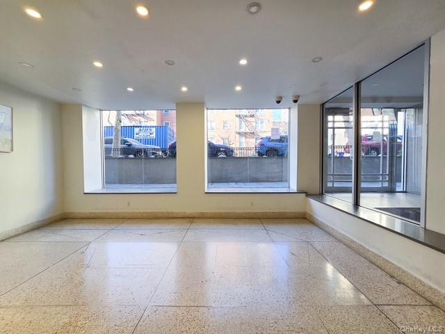 #4 photo, 14220 Franklin Avenue, Flushing , NY 11355