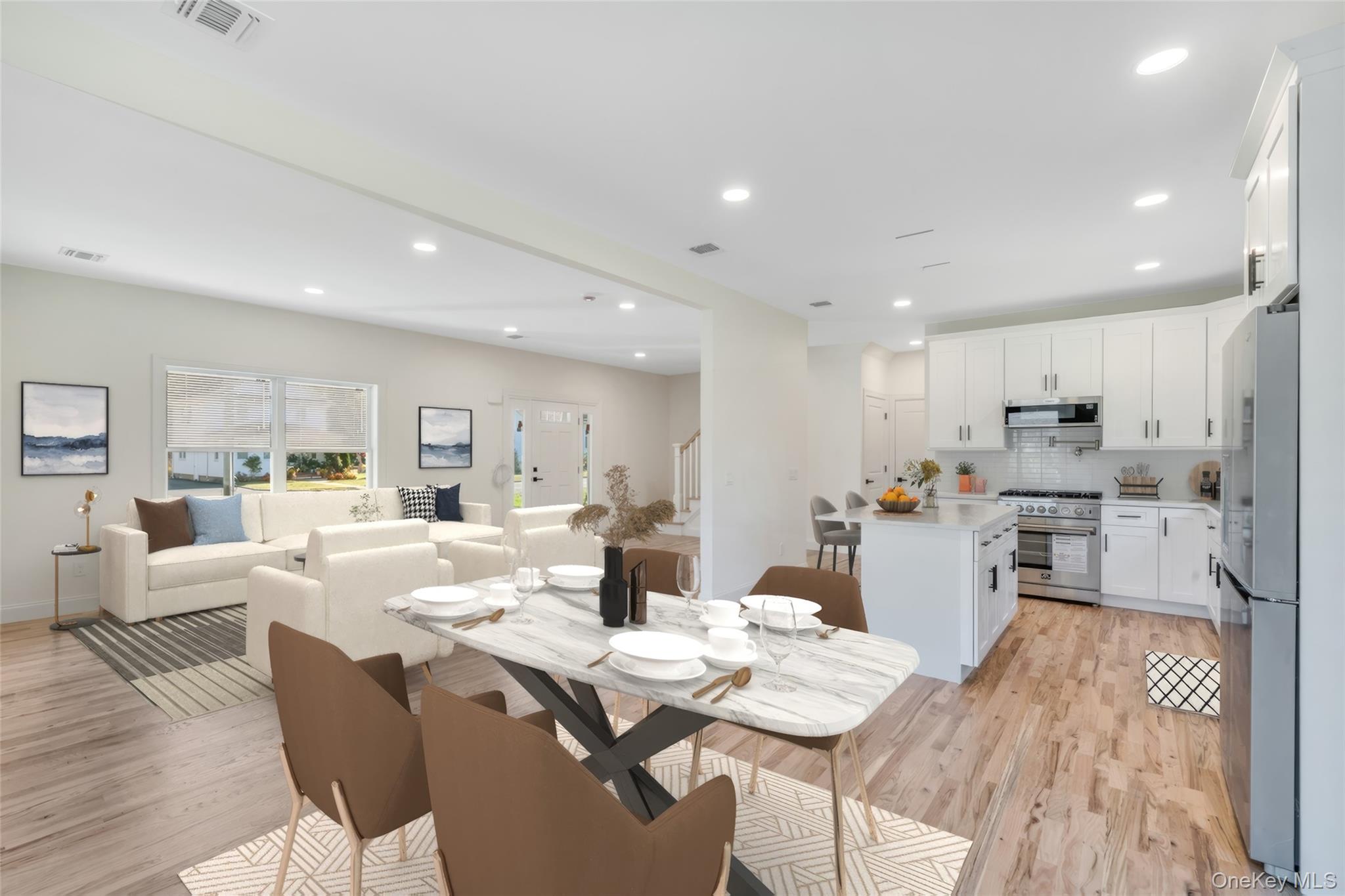 #18 photo, 817 Pondview Road, מחוז סאפוק Riverhead , NY 11901