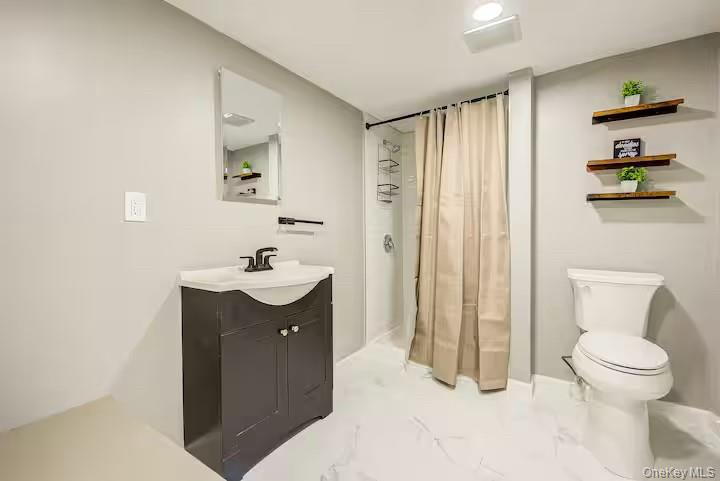 #16 photo, 8 Carl Place, New Windsor , NY 12553