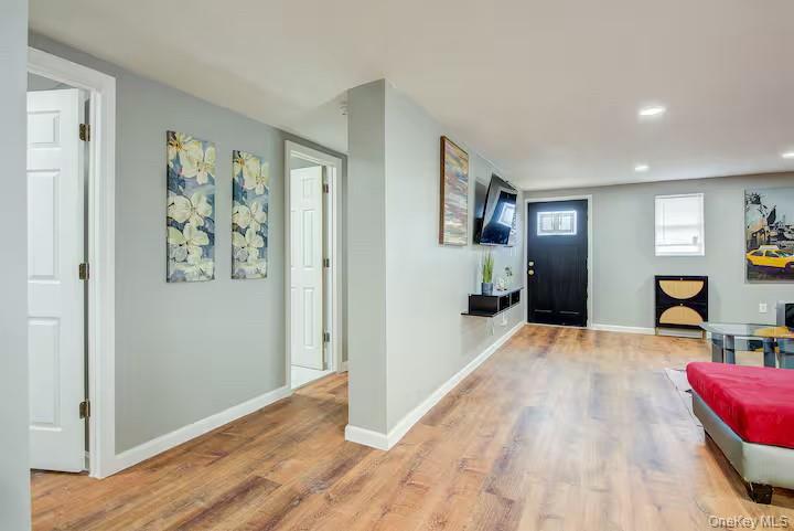 #4 photo, 8 Carl Place, New Windsor , NY 12553