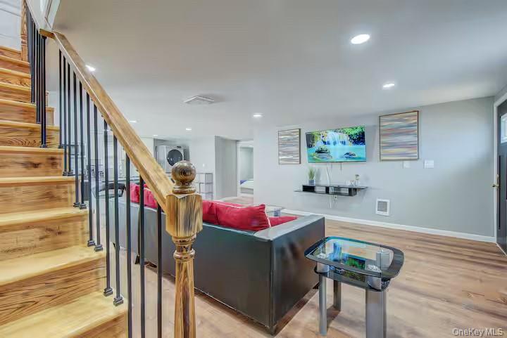 #5 photo, 8 Carl Place, New Windsor , NY 12553