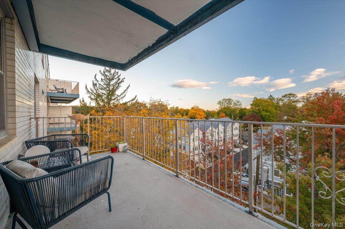 #11 photo, 499 N Broadway, White Plains , NY 10603