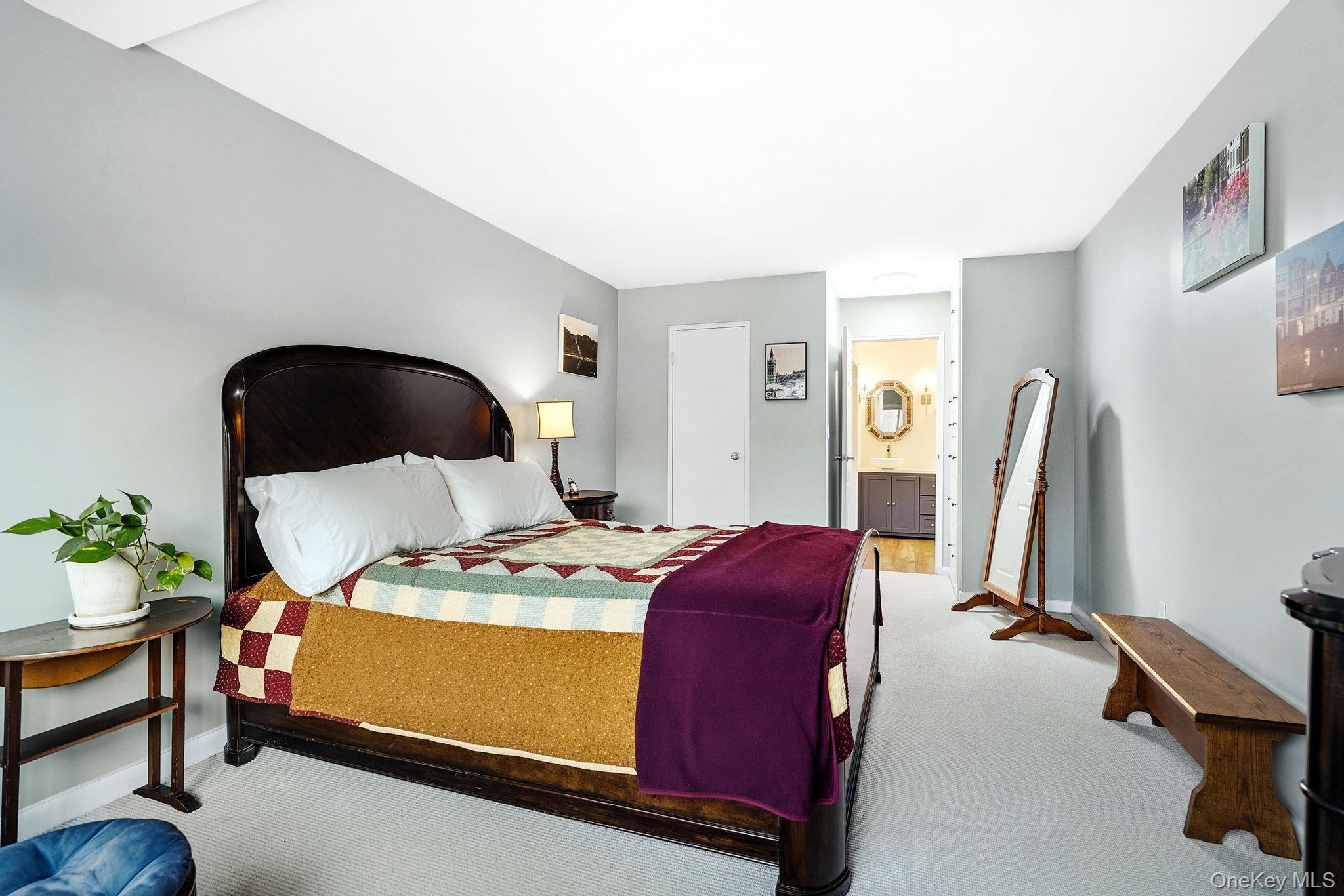 #17 photo, 100 High Point Drive, Hartsdale , NY 10530