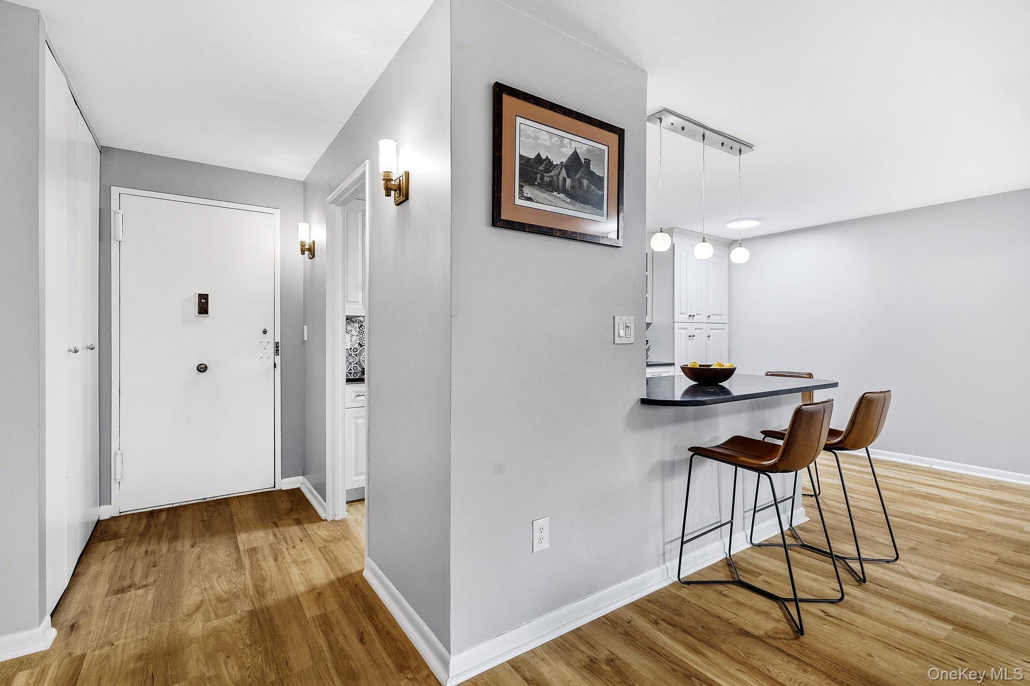 #5 photo, 100 High Point Drive, Hartsdale , NY 10530