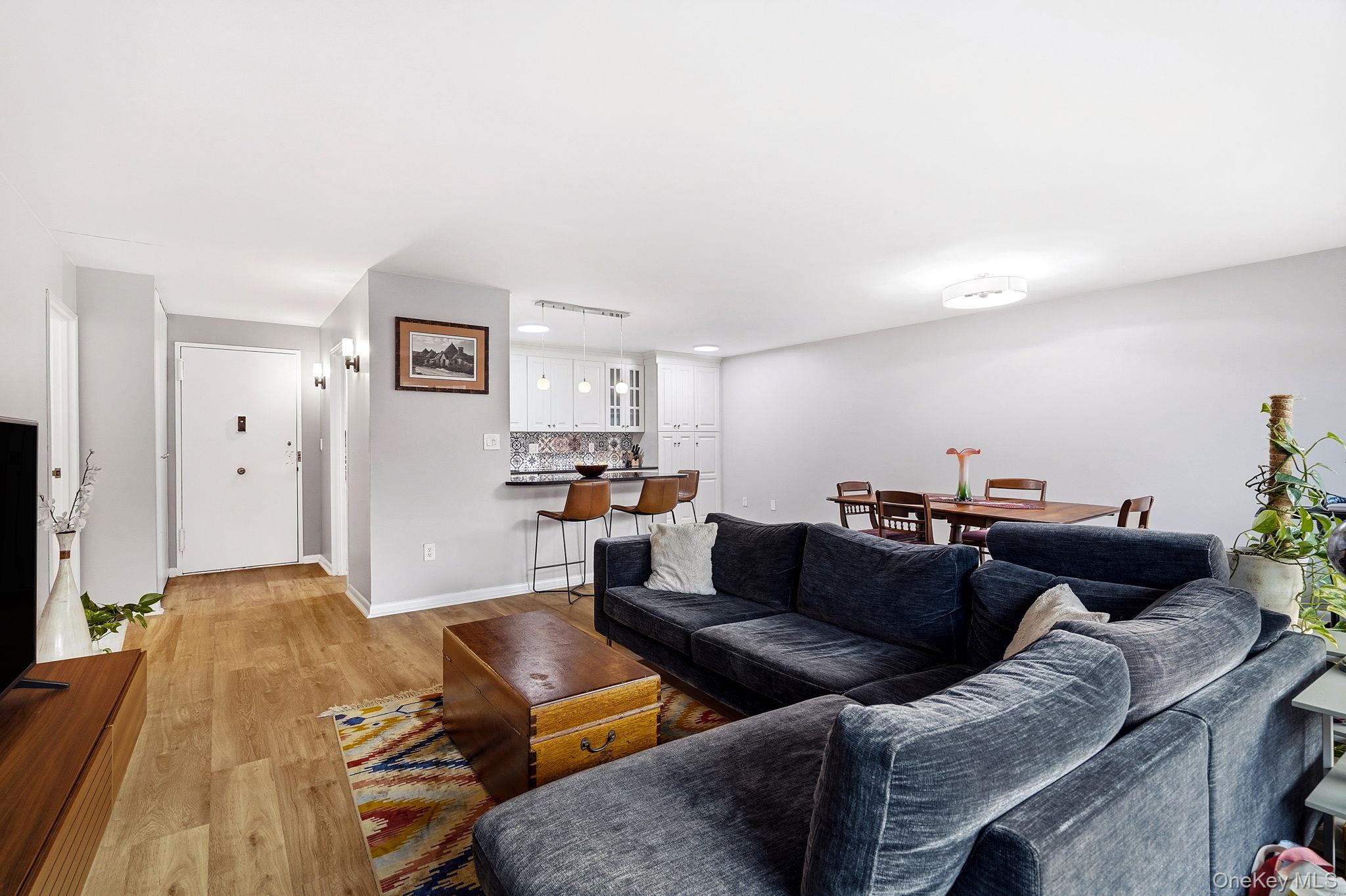 #8 photo, 100 High Point Drive, Hartsdale , NY 10530