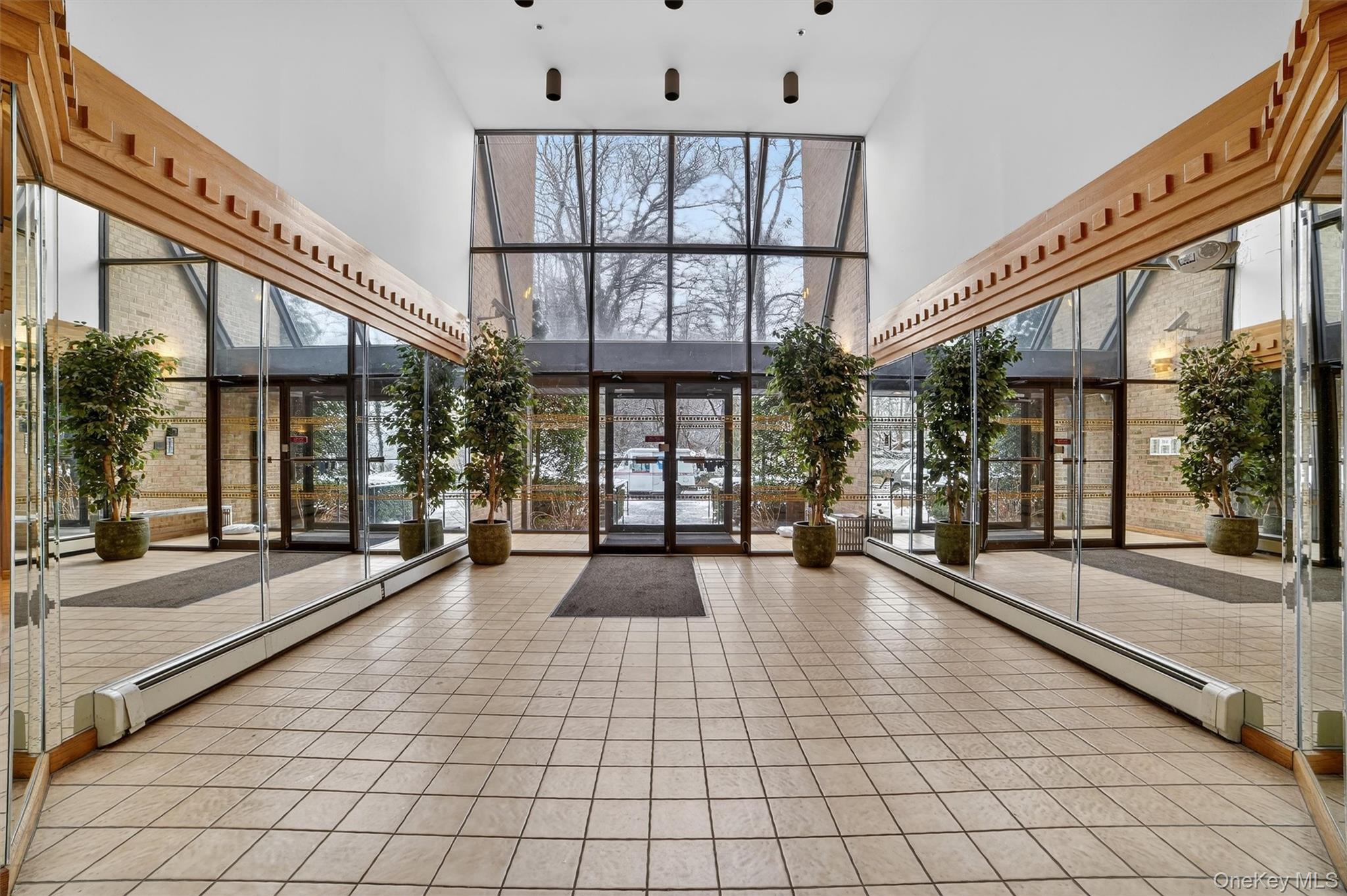 #5 photo, 508 Central Avenue, Scarsdale , NY 10583