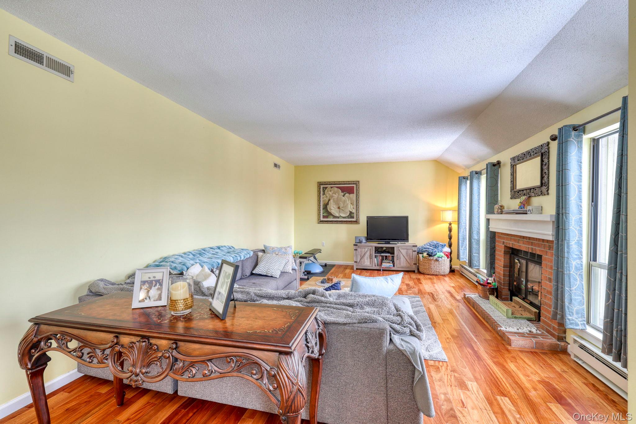 #19 photo, 537 Heritage Hills, Somers , NY 10589